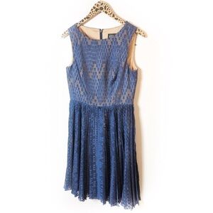 Adrianna Papell Chevron pleated dress Sz 8